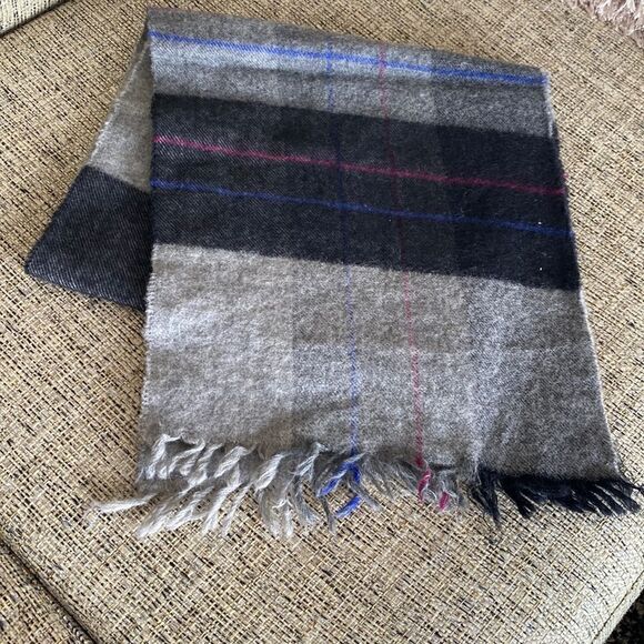 Lambs wool  scarf - Picture 1 of 3